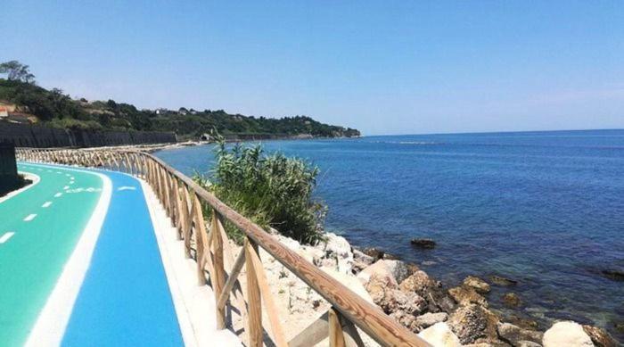 B&B La Dimora Di Tommaso Apartment - Dimora Storica Bike Friendly Ortona Eksteriør billede