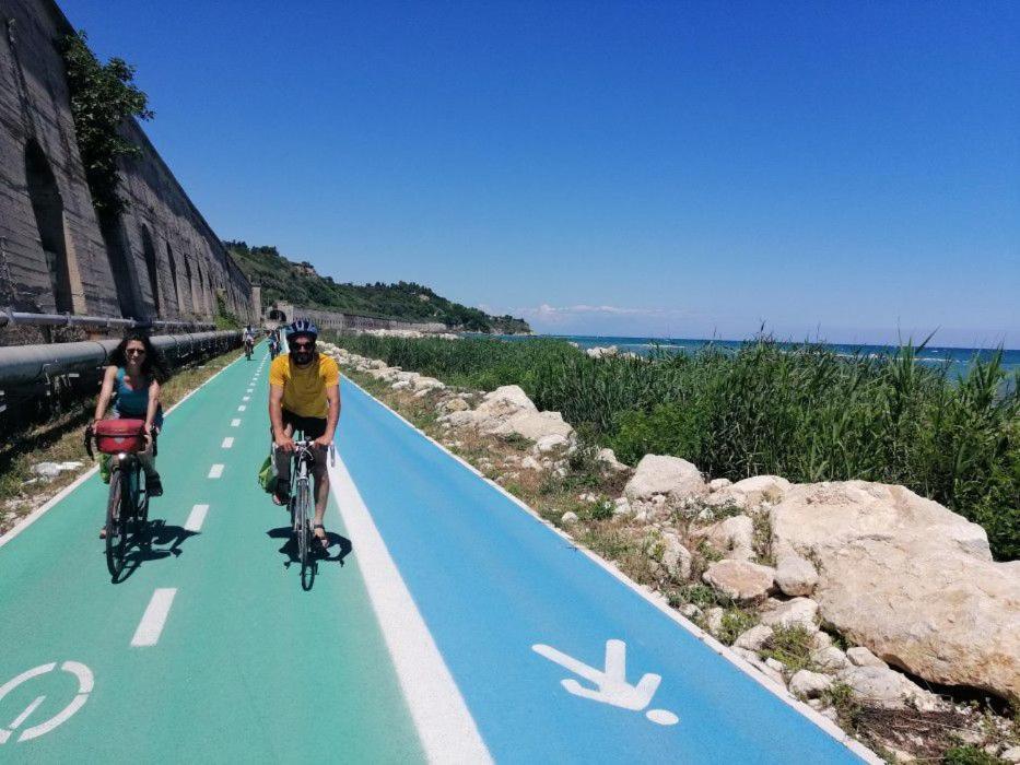 B&B La Dimora Di Tommaso Apartment - Dimora Storica Bike Friendly Ortona Eksteriør billede